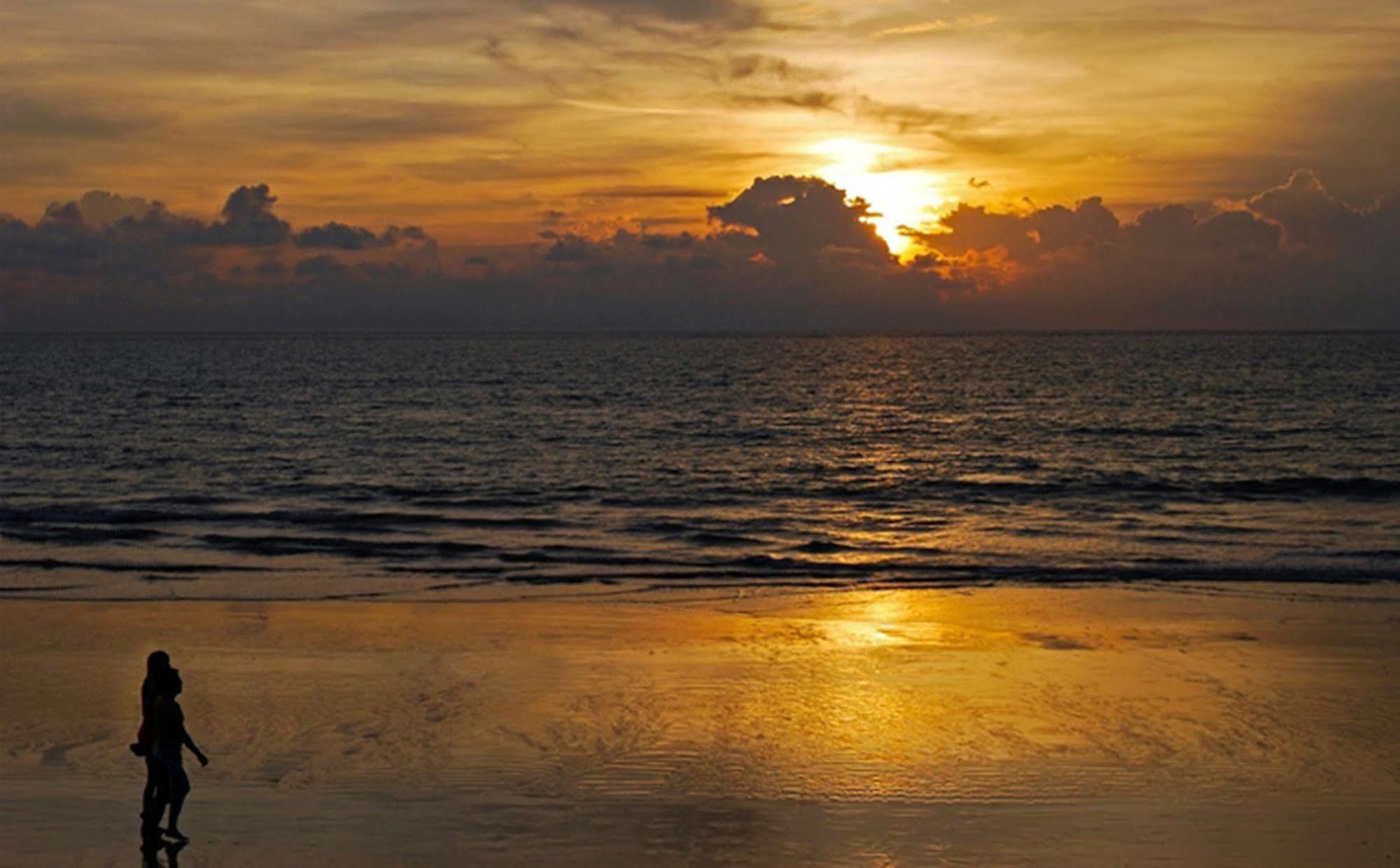 Fanari Khaolak Resort - Fanari Seafront Wing Khao Lak Exteriör bild